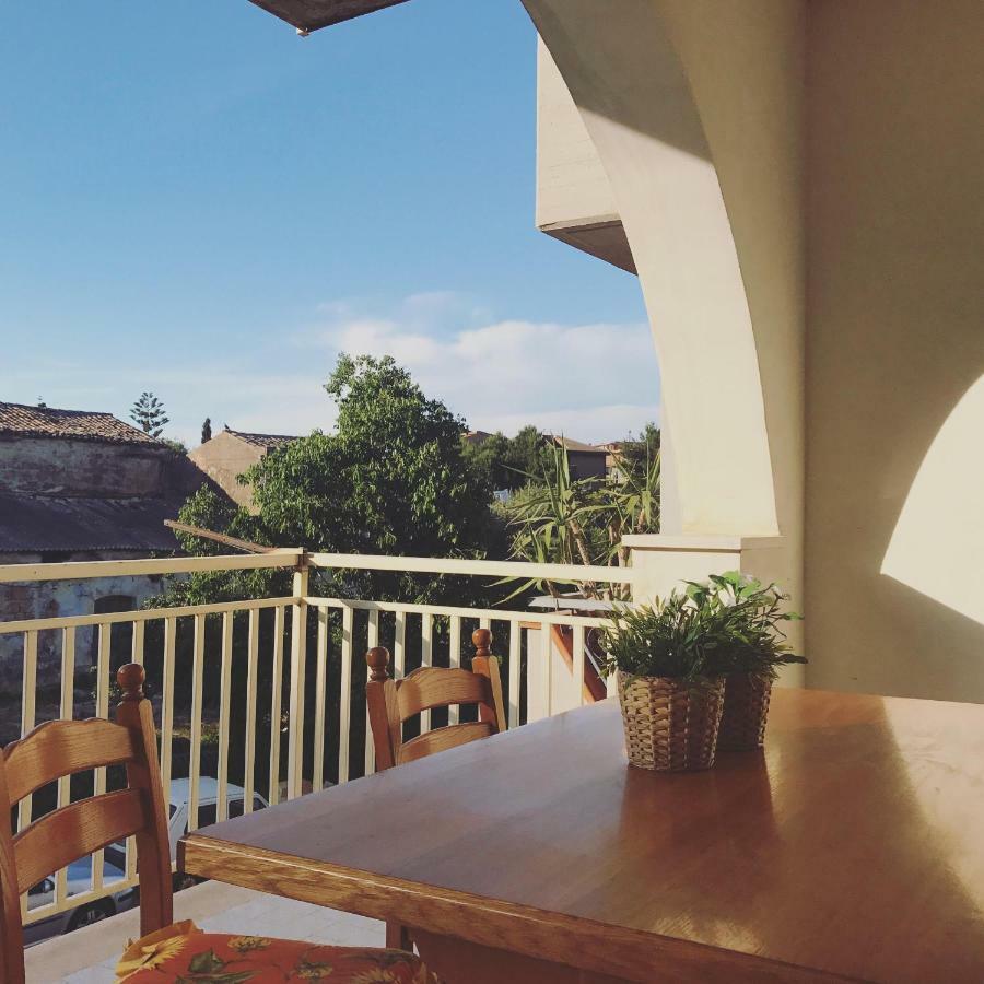 קאסטלמארה דל גולפו Residence Del Golfo מראה חיצוני תמונה